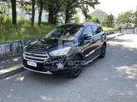 Usata Ford Kuga Titanium 120 CV (88 kW) 2017 Nero SUV