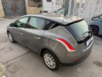 Usata Lancia Delta 120 CV (88 kW) 2010 Grigio Utilitaria
