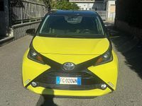 Usata Toyota Aygo 69 CV (50 kW) 2016 Giallo Utilitaria
