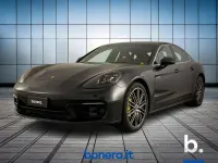 Usata Porsche Panamera 560 CV (411 kW) 2023 Grigio Berlina