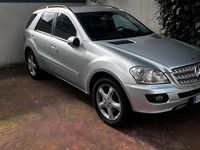 Usata Mercedes ML320 2007 Grigio SUV