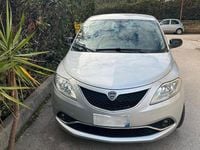 Usata Lancia Ypsilon 95 CV (69 kW) 2016 Grigio Utilitaria