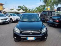 Usata Toyota RAV4 Luxury 136 CV (100 kW) 2008 Nero SUV