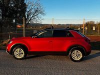 Usata VW T-Roc Life 110 CV (80 kW) 2023 Rosso SUV
