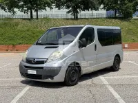 Usata Opel Vivaro 114 CV (83 kW) 2007 Grigio Monovolume