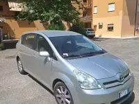 Usata Toyota Corolla Verso 116 CV (85 kW) 2004 Grigio Monovolume