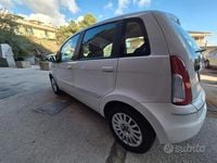 Usata Lancia Musa Gold 95 CV (69 kW) 2012 Bianco Monovolume