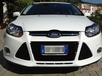 Usata Ford Focus 115 CV (84 kW) 2012 Bianco Berlina