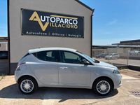 Usata Lancia Ypsilon Silver 69 CV (50 kW) 2021 Argento Utilitaria