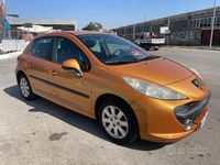 Usata Peugeot 207 70 CV (51 kW) 2008 Giallo Berlina