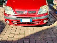 Usata Renault Scénic 102 CV (75 kW) 2001 Monovolume