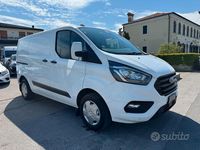 Occasion Ford Transit Custom Titanium 131 ch (96 kW) 2022 Blanc Berline