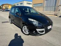 Usata Renault Scénic 110 CV (80 kW) 2010 Nero Monovolume