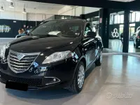 Usata Lancia Ypsilon Gold 69 CV (50 kW) 2016 Nero Utilitaria