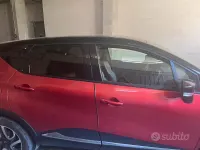 Usata Renault Captur 90 CV (66 kW) 2016 Rosso SUV