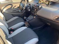Usata Lancia Ypsilon Silver 69 CV (50 kW) 2013 Marrone Utilitaria