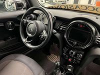 Usata Mini ONE 102 CV (75 kW) 2021 Nero Utilitaria