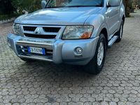 Usata Mitsubishi Pajero 160 CV (117 kW) 2004 Grigio SUV