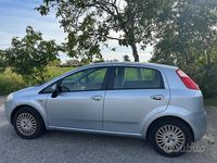 Usata Fiat Grande Punto Dynamic 77 CV (56 kW) 2005 Utilitaria