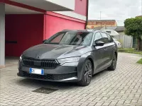 Usata Skoda Octavia 150 CV (110 kW) 2025 Grigio Station wagon