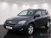 Usata Toyota RAV4 Luxury 177 CV (130 kW) 2006 Grigio SUV