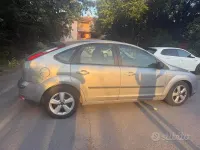 Usata Ford Focus 90 CV (66 kW) 2005 Grigio Berlina