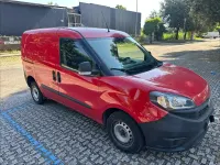 Usata Fiat Doblò 95 CV (69 kW) 2021 Rosso Monovolume
