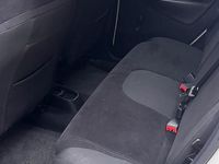 Usata Lancia Ypsilon 60 CV (44 kW) 2013 Bianco Utilitaria