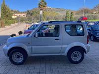 Usata Suzuki Jimny 84 CV (61 kW) 2011 Grigio SUV