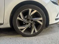 Usado Renault Clio IV 90 CV (66 kW) 2017 Blanco Berlina