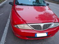 Usata Lancia Ypsilon 60 CV (44 kW) 2002 Rosso Utilitaria