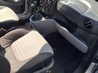 Usata Fiat Doblò 120 CV (88 kW) 2009 Grigio Monovolume