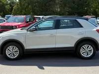 Usata VW T-Roc Life 150 CV (110 kW) 2024 Beige SUV