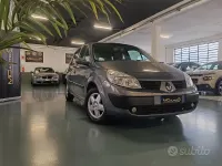 Usata Renault Scénic 111 CV (81 kW) 2006 Grigio Monovolume
