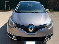 Usata Renault Captur 90 CV (66 kW) 2014 Grigio SUV