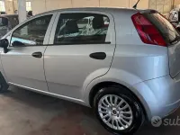 Usata Fiat Punto Active 60 CV (44 kW) 2011 Grigio Utilitaria