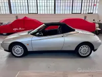 Usata Alfa Romeo Spider Lusso 150 CV (110 kW) 1996 Grigio Cabrio