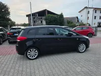 Usata Kia Carens 116 CV (85 kW) 2017 Nero Monovolume
