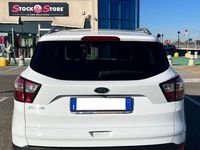 Usata Ford Kuga 120 CV (88 kW) 2017 Bianco SUV