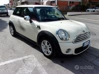 Usata Mini Cooper 97 CV (71 kW) 2012 Beige Utilitaria