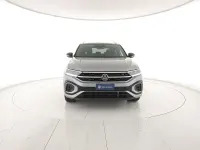 Usata VW T-Roc R-line 110 CV (80 kW) 2023 Pyrit silver metallizzato nero SUV