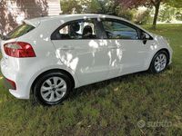 Usata Kia Rio 85 CV (62 kW) 2016 Bianco Utilitaria