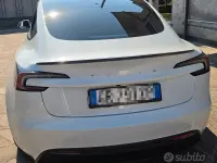Usata Tesla Model 3 88 kW (120 CV) 2023 Bianco Berlina