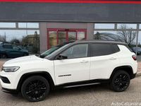 Usata Jeep Compass 131 CV (96 kW) 2024 Alpin white con tetto nero SUV