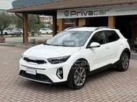 Begagnad Kia Stonic Urban 100 HK (73 kW) 2023 Vit SUV