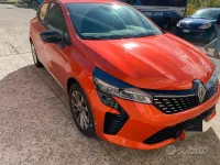 Usata Renault Clio 101 CV (74 kW) 2025 Utilitaria