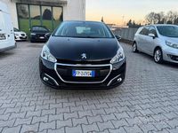 Usata Peugeot 208 Active 81 CV (59 kW) 2018 Nero Utilitaria
