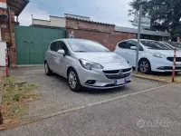 Usado Opel Corsa 75 CV (55 kW) 2018 Gris Utilitario