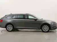 Usata Skoda Superb Executive 150 CV (110 kW) 2022 Grigio Station wagon