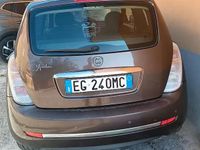 Usata Lancia Ypsilon 75 CV (55 kW) 2012 Marrone Utilitaria